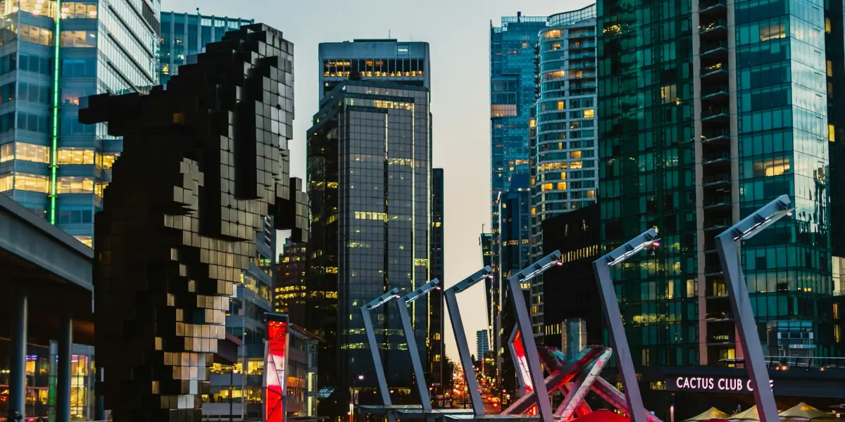 加拿大省提名移民全攻略：如何选择最适合你的省份